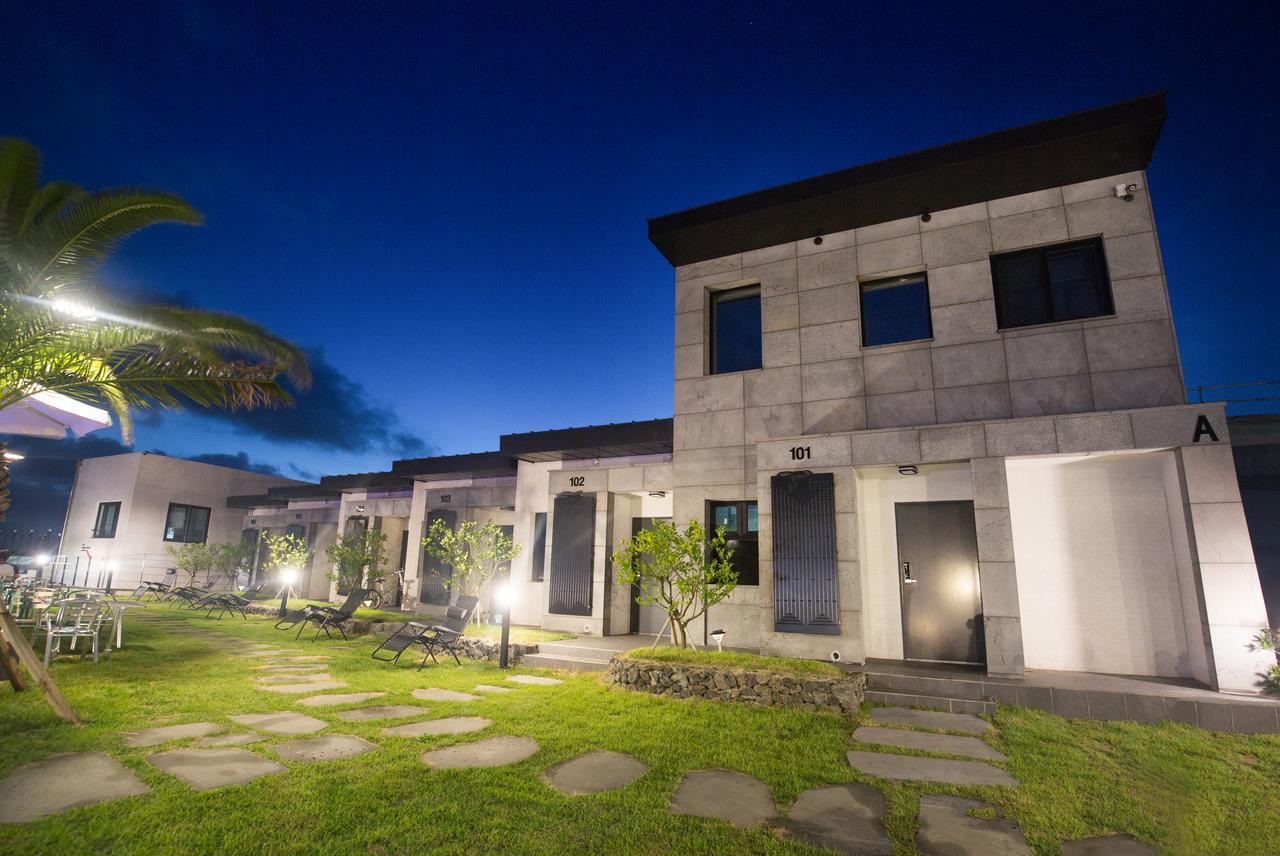 Jeju Christmas Resort Exterior photo